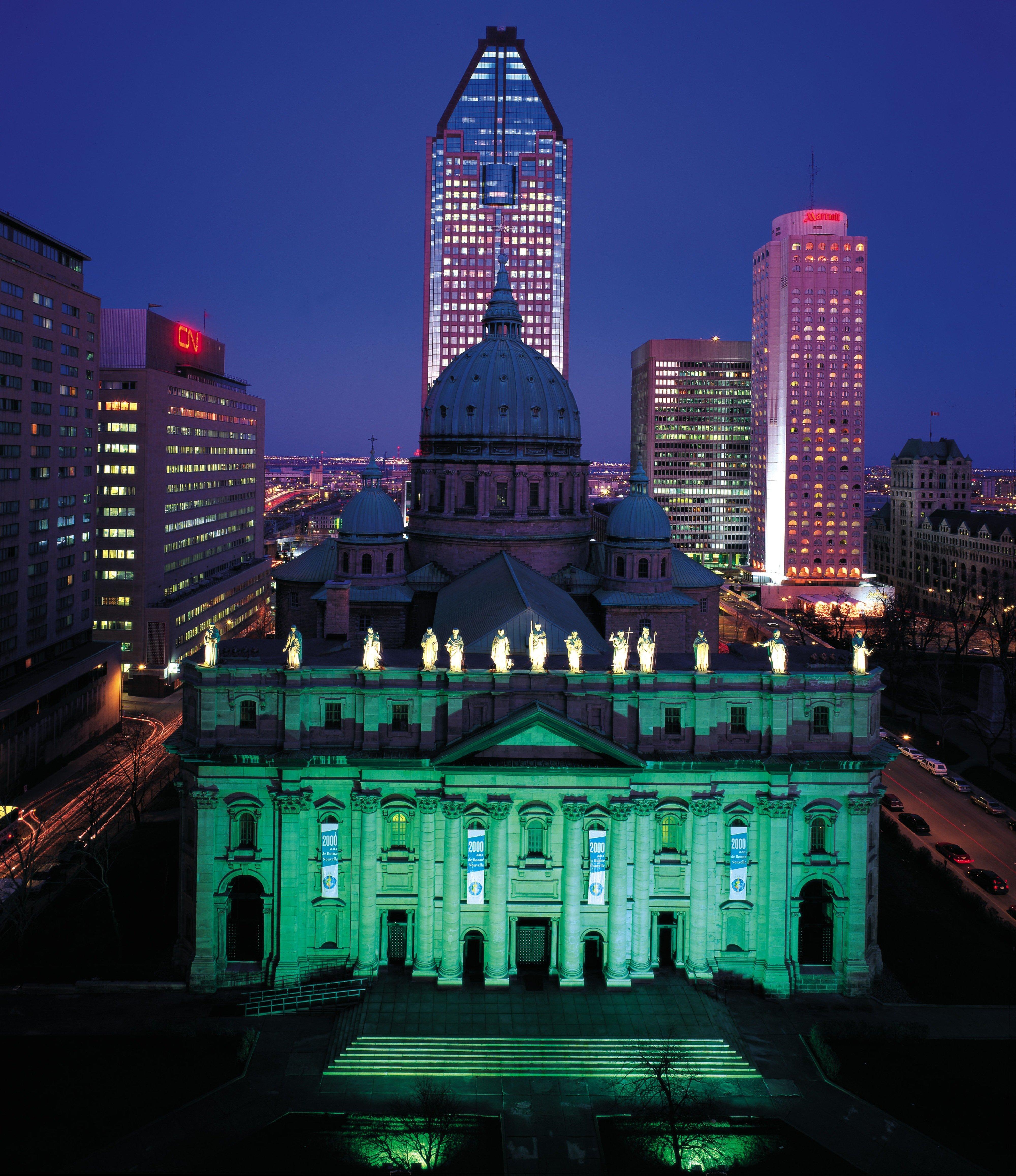 Holiday Inn Montreal Centre Ville Downtown, An Ihg Hotel Exterior photo